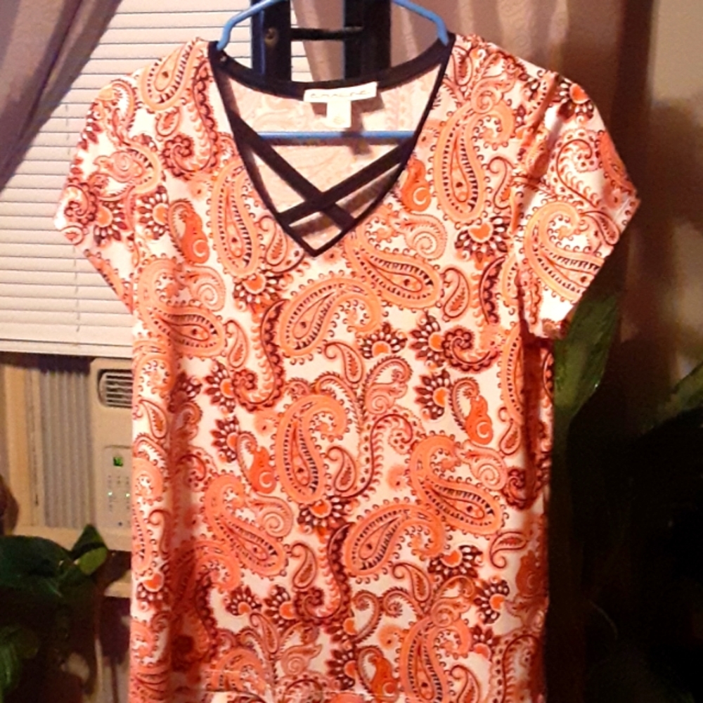 Emaline colors pink design size small short sleeve blouse